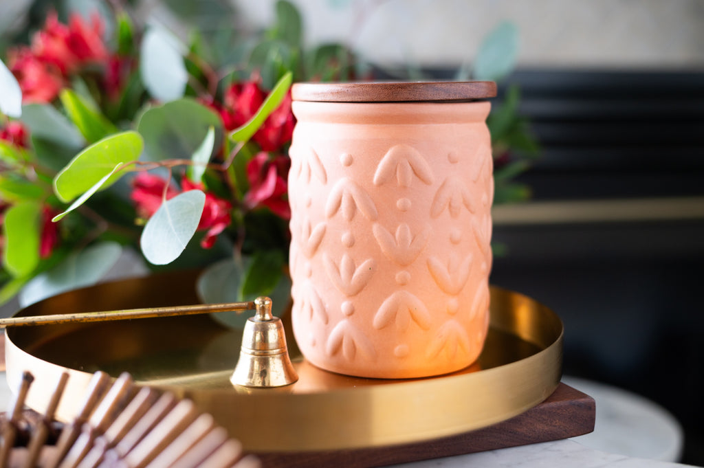Terracotta Tumbler with Dark Wooden Lid