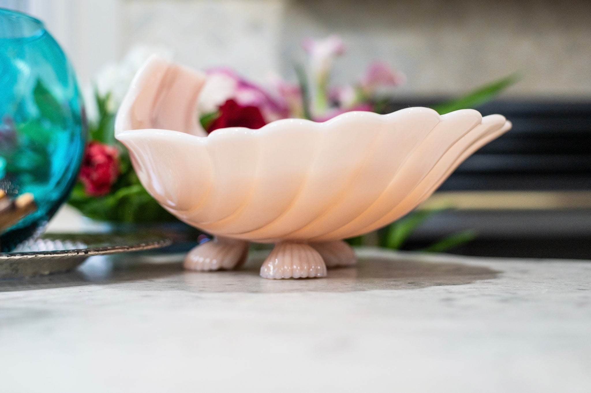 Vintage Cambridge Crown 1930’s Pink Footed Shell Bowl